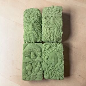 Apple Sage Shea Butter Soap Celtic Decorative Hand Crafted Soap (1)